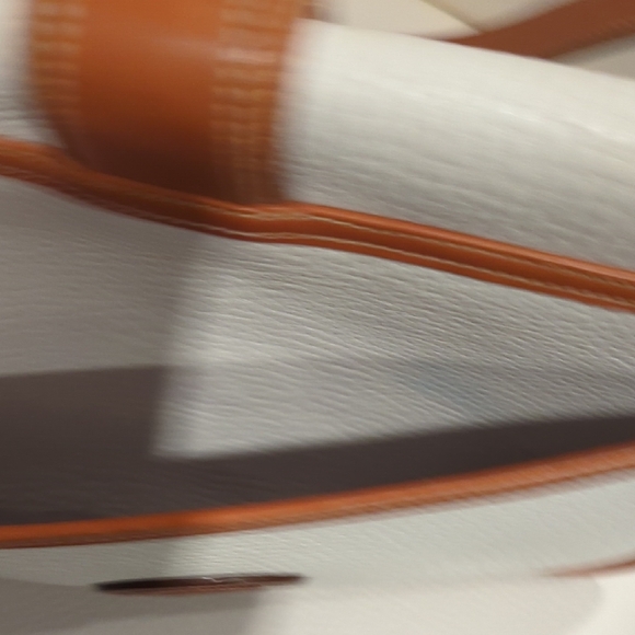 Dooney & Bourke White and Brown Leather Shoulder Bag - Picture 5 of 14